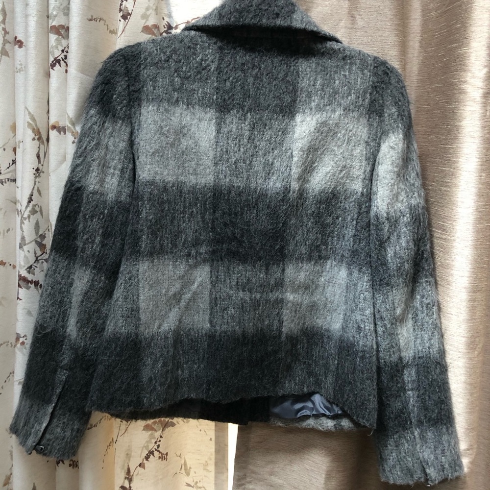 Fuzzy flannel jacket - Picture 4 of 4
